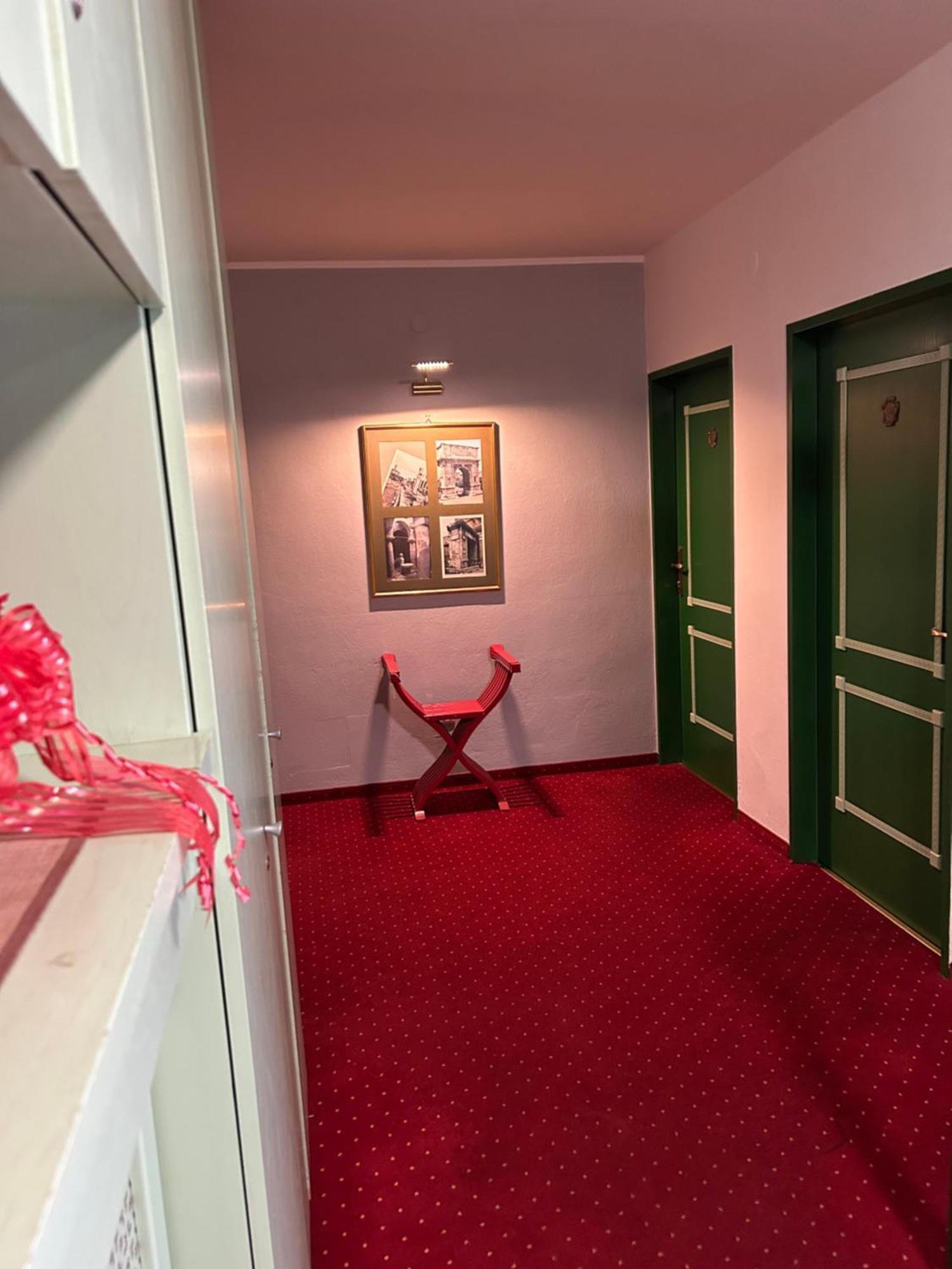 "Am Limes" Hotel Enns Eksteriør bilde